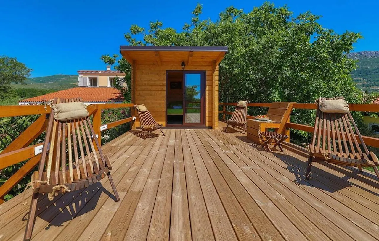 Holiday Home Parada Kastel Novi
