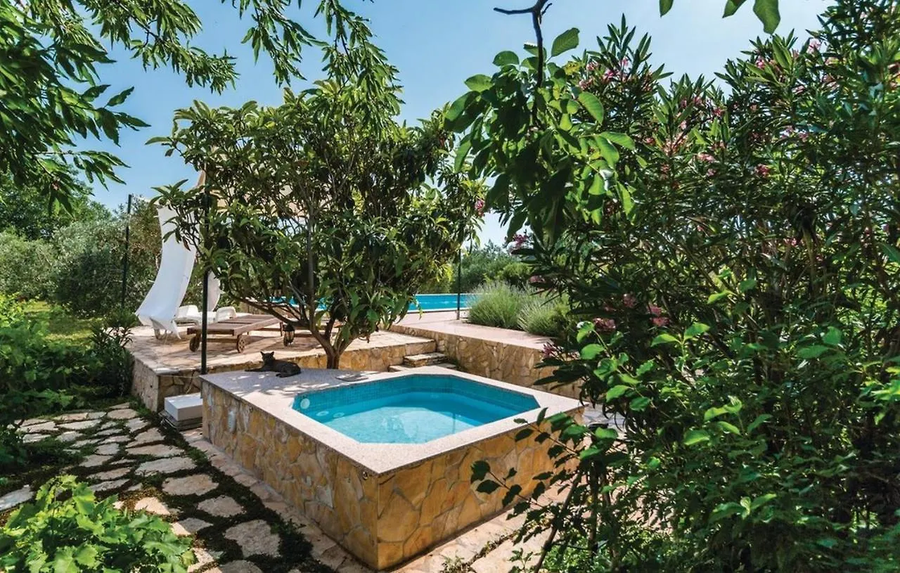Holiday Home Parada Kastel Novi
