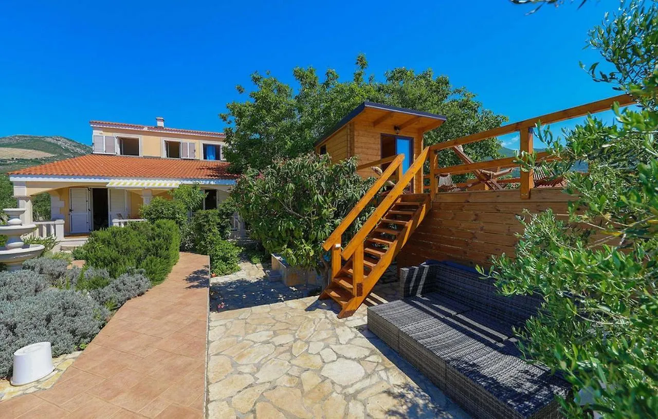 Holiday Home Parada Kastel Novi Croatia